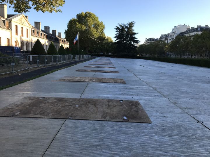 Plaque en aluminium ARENA Ecole Militaire - Cheminement | Envhyro