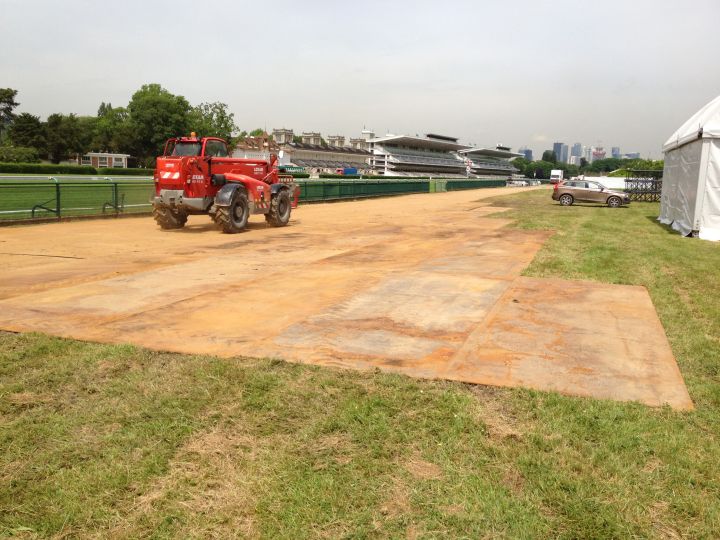 Plaque de roulage en acier pour les Solidays | Envhyro